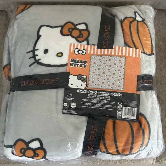 Hello Kitty Pink Plush Blanket F/Q